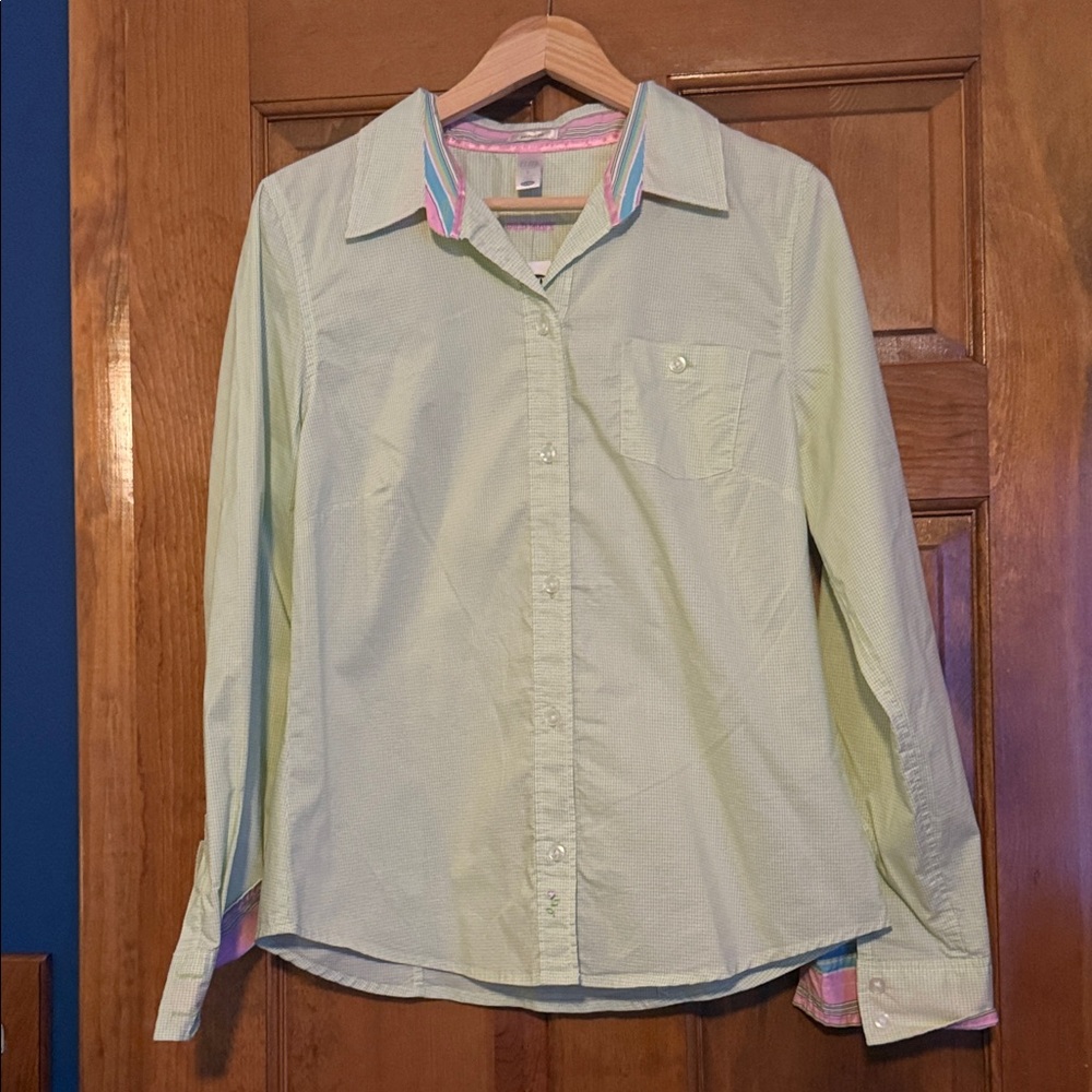 Old Navy Light Green ladies Button Down Shirt